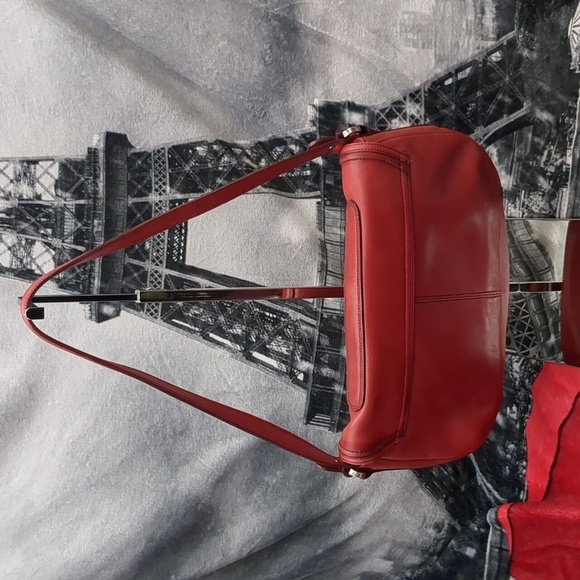 Calvin Klein red leather bag - Picture 3 of 16